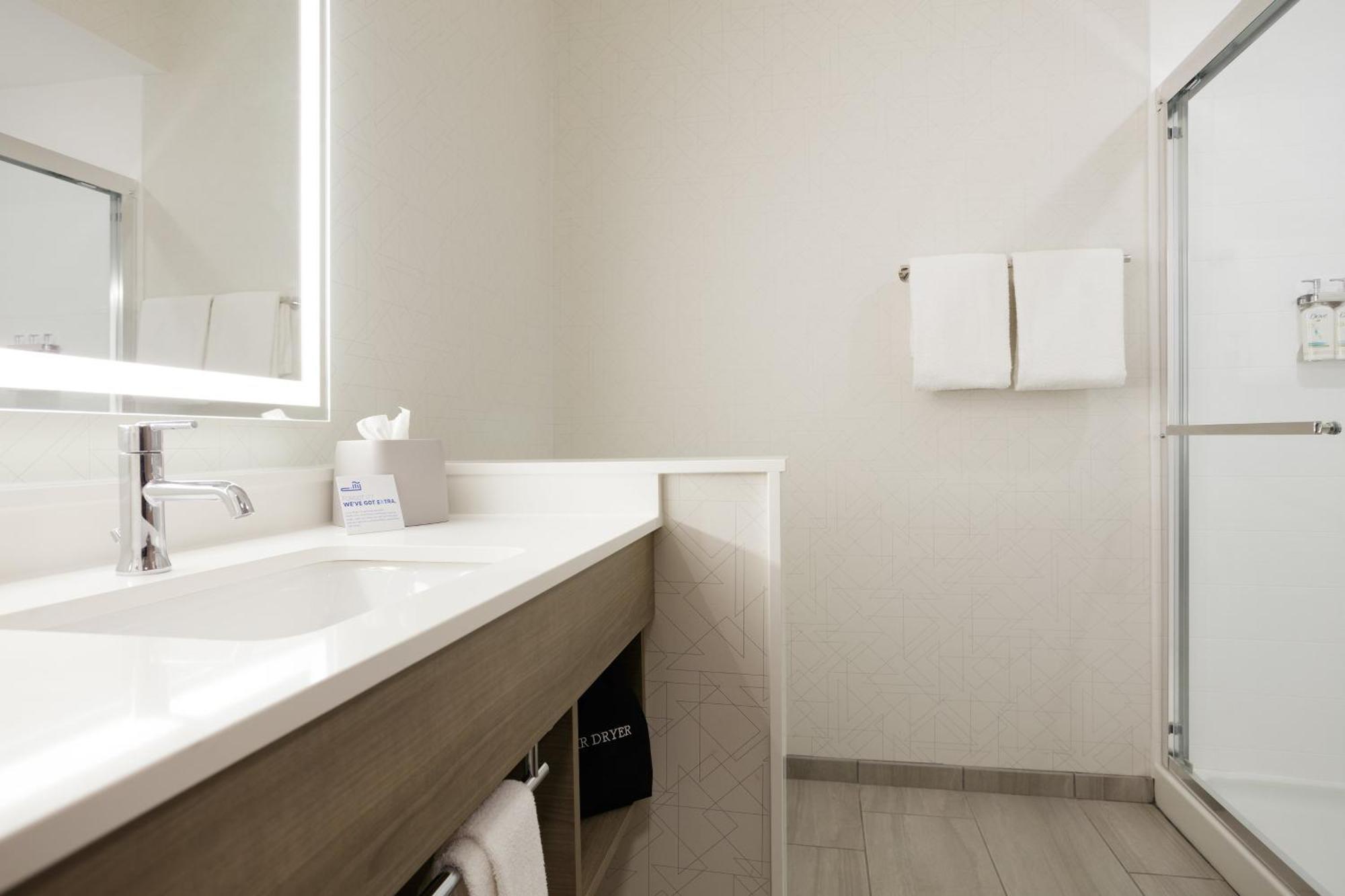 Holiday Inn Express & Suites Memphis East By Ihg Dış mekan fotoğraf